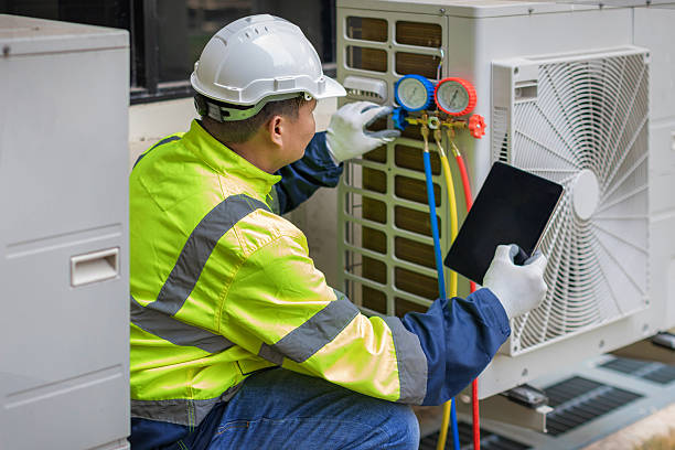 Professional Ac Installation technician working in Mahopac Falls, NY